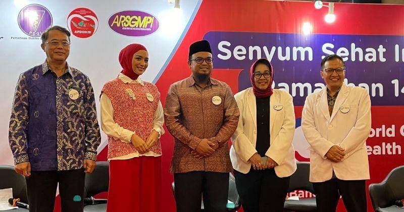Peringatan Hari Kesehatan Gigi dan Mulut Sedunia 2024 oleh Pepsodent di Bandung, Rabu (20/3/2024) - Popmama.com/Putri Syifa N